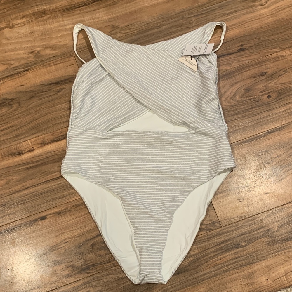 NWT JMP THE LABEL Cheyenne Halter Wrap One-Piece Swimsuit White Shimmer XXL